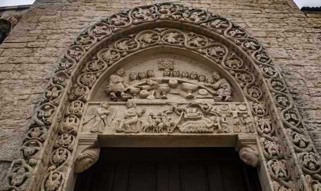 Mascheroni, telamoni, belve e portali: alla ricerca della Cattedrale perduta di Terlizzi